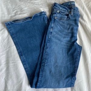 PERFECT American Eagle super high rise flare jeans!!!